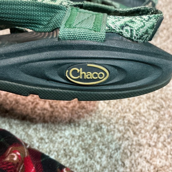 Chaco Green Patterned Sandals - Picture 2 of 8